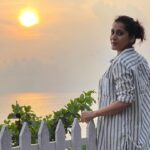 Rashmi Gautam Instagram - Throw back Thursday #tbthursday blast from the past Time to un archive 27-04-2022