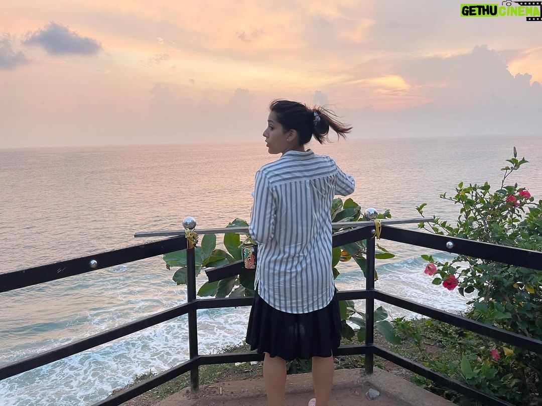 Rashmi Gautam Instagram - Throw back Thursday #tbthursday blast from the past Time to un archive 27-04-2022