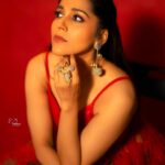 Rashmi Gautam Instagram - Outfit by @varahi_couture ❤️❤️❤️❤️ Silver handcrafted jewellery by @sheetalzaveribyvithaldas 💍💍💍 P.c @v_capturesphotography
