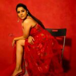 Rashmi Gautam Instagram - Outfit by @varahi_couture ❤️❤️❤️❤️ Silver handcrafted jewellery by @sheetalzaveribyvithaldas 💍💍💍 P.c @v_capturesphotography