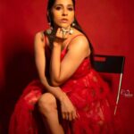 Rashmi Gautam Instagram – Outfit by @varahi_couture ❤️❤️❤️❤️

Silver handcrafted jewellery by @sheetalzaveribyvithaldas 💍💍💍

P.c @v_capturesphotography