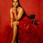 Rashmi Gautam Instagram - Outfit by @varahi_couture ❤️❤️❤️❤️ Silver handcrafted jewellery by @sheetalzaveribyvithaldas 💍💍💍 P.c @v_capturesphotography