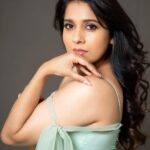 Rashmi Gautam Instagram - Close upppsss 📸 @verendar_photography Outfit @rekhas_couture #RashmiGautam #instagram #instapost #static