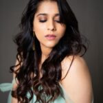 Rashmi Gautam Instagram - Close upppsss 📸 @verendar_photography Outfit @rekhas_couture #RashmiGautam #instagram #instapost #static