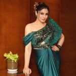 Raveena Tandon Instagram - Eat your greens! I wear my greens as well 😆💚