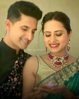 Ravi Dubey Instagram - आपको और आपके परिवार को हमारी ओर से दीपावली की ढेरों शुभकामनाएँ। सर्गुन और रवि