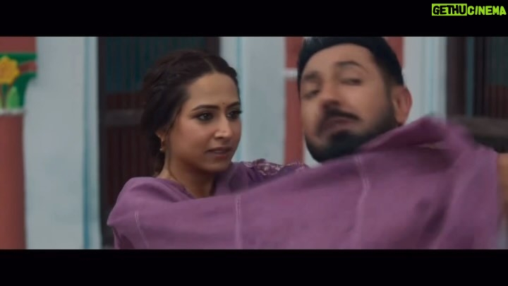 Ravi Dubey Instagram - PRESENTING THE TRAILER OF JATT NU CHUDAIL TAKRI MOVIE RELEASING 15th MARCH @sargunmehta @gippygrewal @amberdeepsingh @roopigill_ @vikas.vashisht @jaani777 @arvindrkhaira @ravidubey2312 @dreamiyata @desimelodies @omjeegroupofficial @munishomjee @avvysra @navneetmiser @bnsharma_official @nirmalrishiofficial @ravindermand1 @deedargillofficial @iseemakaushal @amritamby @srmanjain @rohitdhimaneditor @impressivedesignstudio @chaupal_app @pitaaratv @speedrecords @rocketgrowpromotionwale #jattnuchudailtakri #gippygrewal #sargunmehta #roopigill #desimelodies #dreamiyata #punjabimovie #omjeegroup