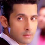 Ravi Dubey Instagram - mera vishvas hai poora karishmey ho vi sakde ne jo pathar banke baithiyan si moortiyan gaun lagiyan ne main pehlan suniyan ni si jo awaazan aaon laggiyan ne #parindey