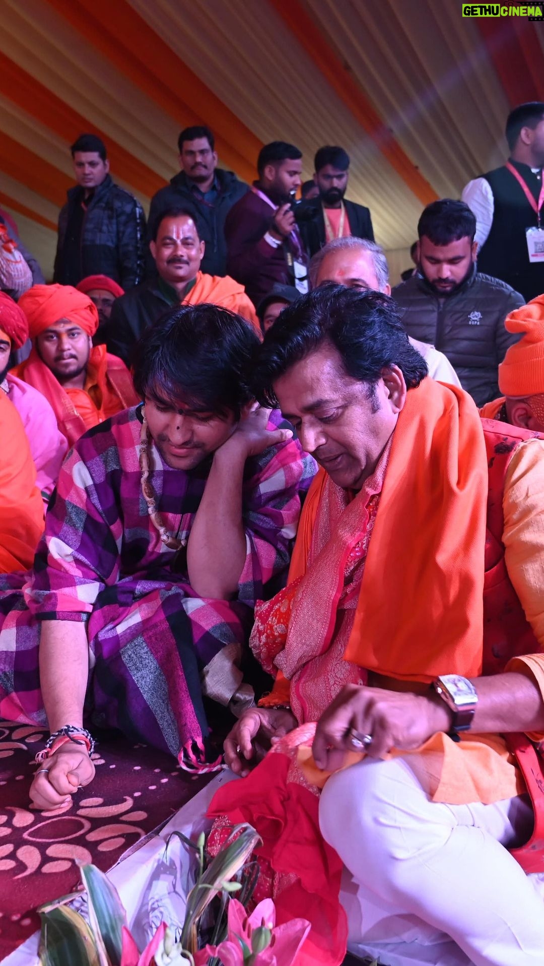 Ravi Kishan Instagram - सारा जग है प्रेरणा ,प्रभाव सिर्फ राम हैं। भाव सूचियाँ बहुत हैं, भाव सिर्फ राम हैं। जय श्री राम 🙏 #bageshwardhamsarkar #ayodhya #rammandirayodhya #jaishreeram #ramram #ravikishan #rammandirpranpratishtha