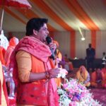 Ravi Kishan Instagram – आज अयोध्या धाम में श्री राम लला की प्राणप्रतिष्ठा के ऐतिहासिक अवसर पर आयोजित अमृत महोत्सव एवं श्री हनुमत महायज्ञ में सम्मिलित हुआ एवं पद्मविभूषण तुलसी पीठाधीश्वर जगतगुरु श्री रामभद्राचार्य जी एवं श्री धीरेंद्र कृष्ण शास्त्री जी ( बागेश्वर धाम सरकार )से भेंट कर उनका आशीर्वाद प्राप्त किया ।

#ayodhaya #rammandirayodhya #amritmahotsav 
#rammandirpranpratishtha #rambhadracharyaji #bageshwardhamsarkar