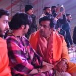 Ravi Kishan Instagram – आज अयोध्या धाम में श्री राम लला की प्राणप्रतिष्ठा के ऐतिहासिक अवसर पर आयोजित अमृत महोत्सव एवं श्री हनुमत महायज्ञ में सम्मिलित हुआ एवं पद्मविभूषण तुलसी पीठाधीश्वर जगतगुरु श्री रामभद्राचार्य जी एवं श्री धीरेंद्र कृष्ण शास्त्री जी ( बागेश्वर धाम सरकार )से भेंट कर उनका आशीर्वाद प्राप्त किया ।

#ayodhaya #rammandirayodhya #amritmahotsav 
#rammandirpranpratishtha #rambhadracharyaji #bageshwardhamsarkar
