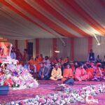 Ravi Kishan Instagram – आज अयोध्या धाम में श्री राम लला की प्राणप्रतिष्ठा के ऐतिहासिक अवसर पर आयोजित अमृत महोत्सव एवं श्री हनुमत महायज्ञ में सम्मिलित हुआ एवं पद्मविभूषण तुलसी पीठाधीश्वर जगतगुरु श्री रामभद्राचार्य जी एवं श्री धीरेंद्र कृष्ण शास्त्री जी ( बागेश्वर धाम सरकार )से भेंट कर उनका आशीर्वाद प्राप्त किया ।

#ayodhaya #rammandirayodhya #amritmahotsav 
#rammandirpranpratishtha #rambhadracharyaji #bageshwardhamsarkar