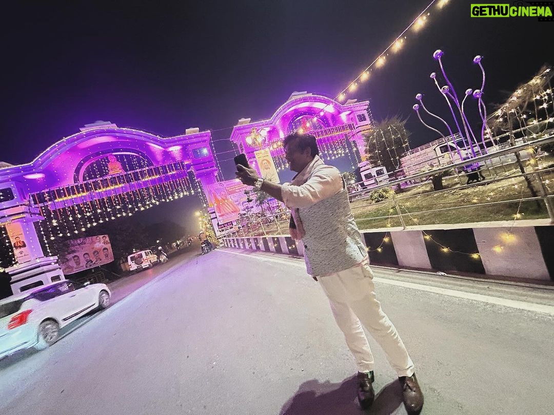 Ravi Kishan Instagram - #gorakhpurmahotsav2024 #gorakhpur #festival #bhojpurireels #bpraak #cultural #cinema #kathakdancer #rangmanch #theater