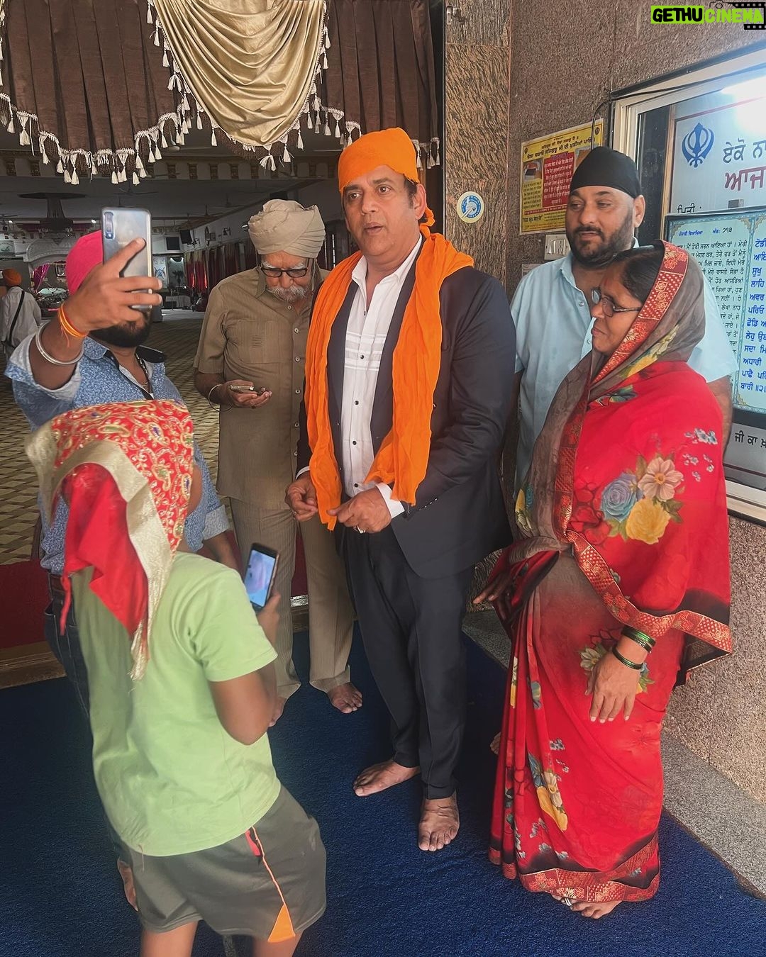 Ravi Kishan Instagram - हमारे गुरुओं ने हमें तब भी यही सीख दी थी और आज भी उनकी यही सीख है कि हमें मातृभूमि क ी आन-बान और शान के लिए ही जीना है।#veerbaldiwas #वीरबालदिवस