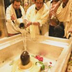 Ravi Kishan Instagram - #हर_हर_महादेव 🙏🚩