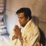 Ravi Kishan Instagram - #हर_हर_महादेव 🙏🚩