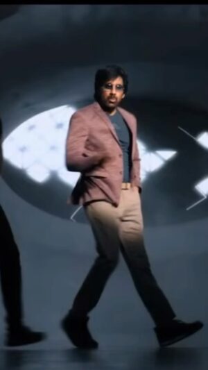 Ravi Teja Instagram - A song that clearly defines my character in #Dhamaka! 

Here’s the #DuDu Lyrical Video for all the class & mass fans out there