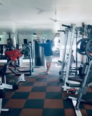 Ravi Teja Instagram - Gajar halwa with ice cream before workout 🤪 #inmyworld