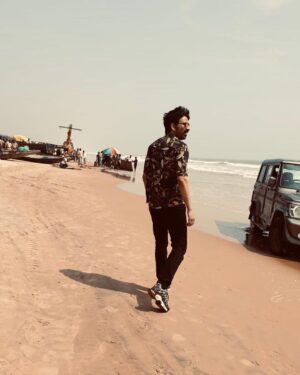 Ravi Teja Instagram - Missing the sets
Shoot starts soon🎥
#krack