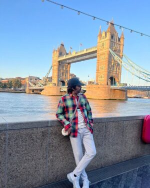 Ravi Teja Instagram - London suits my vibe!