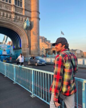 Ravi Teja Instagram - London suits my vibe!