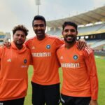 Ravichandran Ashwin Instagram - Wow just wow 🤩 . @dhruvjurel @kuldeep_18 @shubmangill said no to the picture request.😂😂
