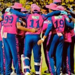 Ravichandran Ashwin Instagram - With Annans 🤗🤗 at Chepauk after a great game last night… A superb team victory 💖👌🏽 Chepauk Stadium