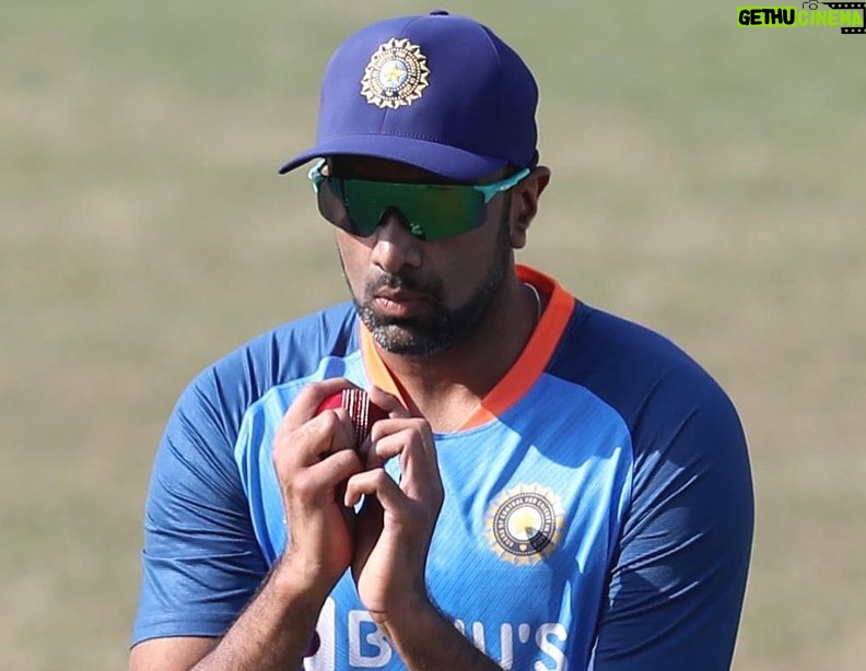 Ravichandran Ashwin Instagram - Test cricket is back✅✅ #indvsbangladesh