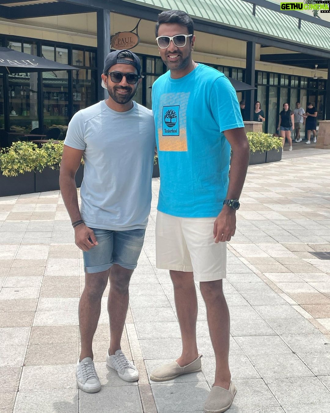 Ravichandran Ashwin Instagram - Mustafa Mustafa moment after years🤩🤩 @vivyeeeee