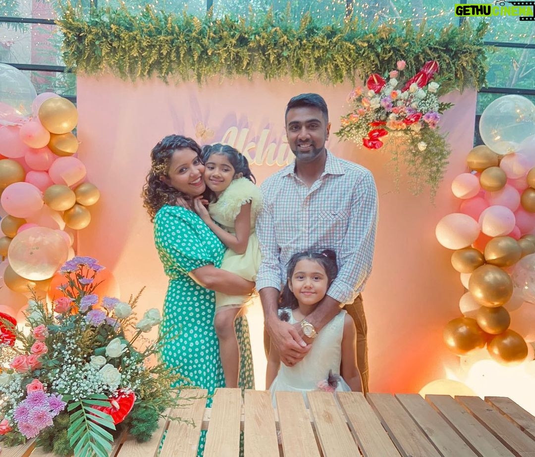 Ravichandran Ashwin Instagram - Just like that. Yet another year goes by and girls are growing up fast. 🎂🎂❤️❤️ @prithinarayanan #happybirthday #littlemunchkin #akhira @viniyer @vijy_04 @shruthil