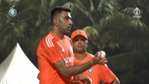 Ravichandran Ashwin Instagram - Chennai 📍 Chepauk 🏟️ Cricket 🏏 This is R Ashwin’s very own homecoming 😃👌 #TeamIndia | #CWC23 | @rashwin99