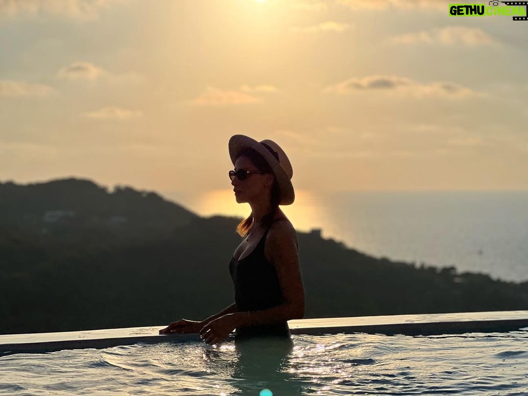 Ravshana Kurkova Instagram - 🎶 A Time for Spring / Nicola Conte 🎶 San Montano Resort & SPA