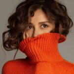 Ravshana Kurkova Instagram - Для тех, кто думает, что бы такого легкого и милого посмотреть в новогодние праздники, я просто оставлю тут список из жизнеутверждающих, классных южно-корейских дорам, которые мне очень понравились. Приятного просмотра: 🤗💞 «Алхимия душ», «Легенда синего моря», «Королева Чхорин», «Сказание о Кумихо», «Плохой и сумасшедший», «Приморский городок Ча-Ча-Ча», «Что случилось с секретарём Ким», «Хваран», «Псих, но всё в порядке», «Токкэби», «Свет Луны, очерченный облаком». Москва • Moscow
