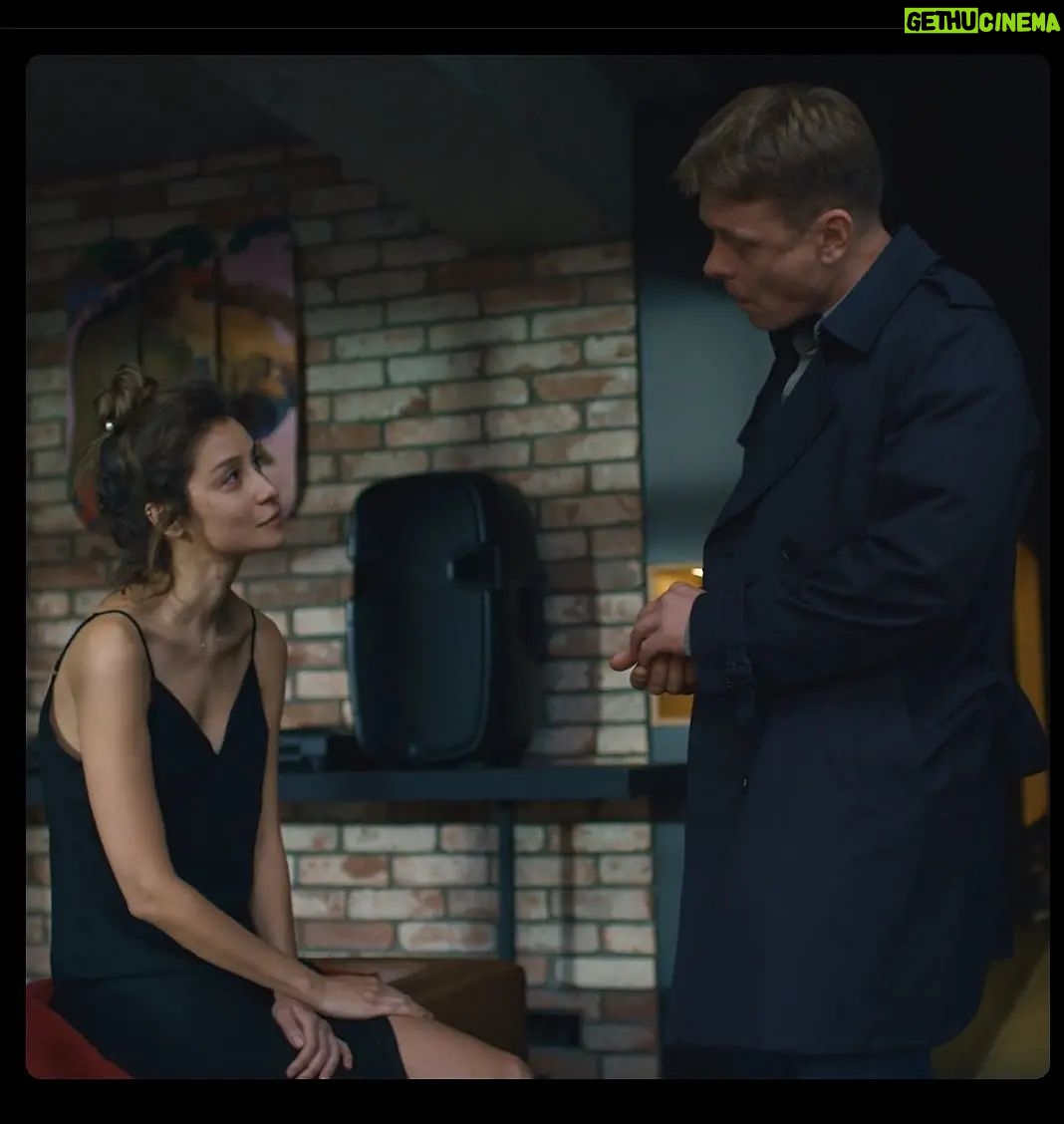 Ravshana Kurkova Instagram - Финальный эпизод сериала #Контакт уже на @premier_online. 🙌 А в эфире телеканала @tnt_online мы будем с 11го октября в 22:00. 🤗❤️ Всей нашей команде - Благодарность и Любовь, всем нашим зрителям - Любовь и Благодарность.💞🙏💞 Как вам финал? Нужен второй сезон, как считаете? 🤔🙃 @stychkin 🔥 @sredaproduction @good_story_media Москва • Moscow