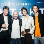 Ravshana Kurkova Instagram - Вчера на премьере сериала #Контакт посмотрела 1 и 3 (🔥) серии.🙈❤️ Горжусь быть частью команды, @stychkin (ты - огнище!!) @sredaproduction @good_story_media , вы крутые, спасибо, что собрали нас вместе, спасибо за классную историю и за то, что она получилась. В сериале поднимаются нужные, важные вопросы - в какой момент мы перестаём понимать друг друга, что делать, когда теряем контакт с самыми близкими, очень узнаваемо и точно показан конфликт взрослых и наших детей, тема одиночества в семьях, где каждый хочет быть счастливым или хотя бы просто услышанным. Сериал "Контакт" стартует завтра, 9 сентября, в эфире @premier_online, позже на @tnt_online - с нетерпением будем ждать реакцию зрителей. Смотрите, пишите, для нас важна обратная связь! ❤️🙏 А я еще раз поздравляю всех своих прекрасных коллег, создателей и съёмочную группу с премьерой!🤗❤️ // total-look💃: @ALENAAKHMADULLINA 💕, 💇‍♀️: @sozinovaiam @studiabritana, 💄: @yana_koptyakova Москва • Moscow