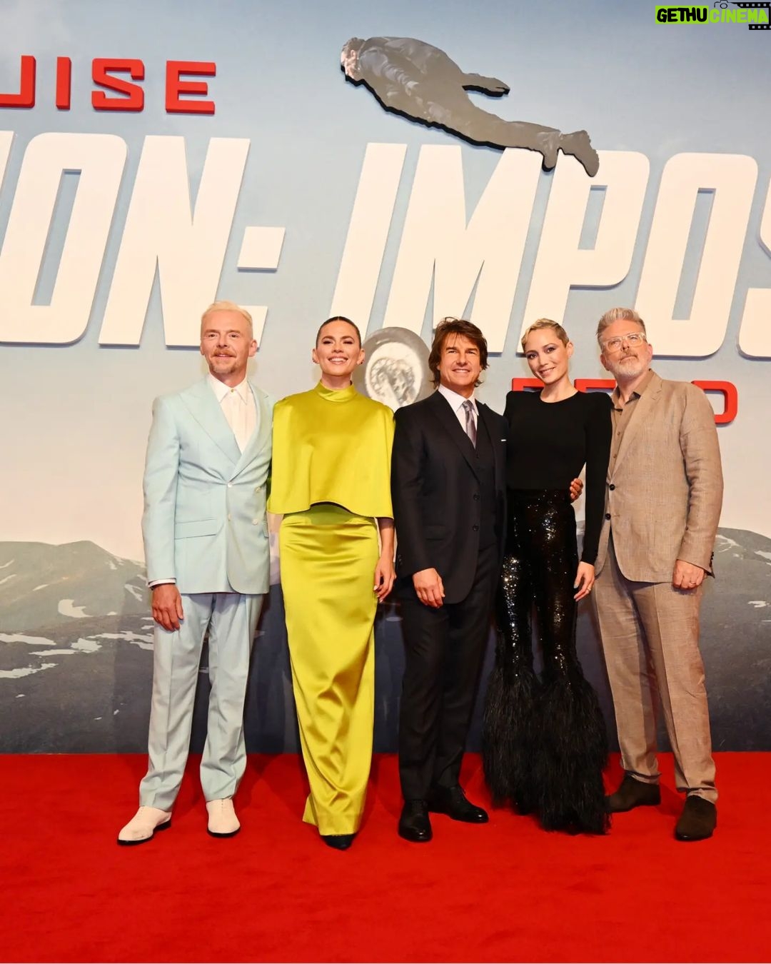 Raya Abirached Instagram - Eid Adha Moubarak everyone! Excitement levels through the roof last night as i hosted the unforgettable Abu Dhabi premiere of @missionimpossible Dead Reckoning: Part 1 with @tomcruise & the whole cast! #MissionWorldTour Thank you @filmabudhabi @paramountpics @fourstarfilmsme Amazing to work with you all! Voila for the look! @bulgari high jewelery @zuhairmuradofficial dress #StyledByCed @cedrichaddad Hair & Makeup @rj_beautysalon @ranim.alturki @john.dimirje Photos: @maged_helal @gettyimages Emirates Palace, Abu Dhabi UAE