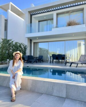Raya Abirached Instagram - Here Comes the Sun ☀️ 
@adwanrealestate

#Protaras #Kapparis