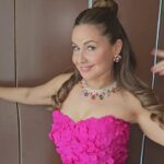 Raya Abirached Instagram – The necklace of my Cannes Dreams
Happy Festival everyone! 
On my way to the Carpet

@festivaldecannes 
@bulgari 
@lucia_silvestri