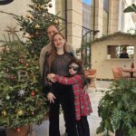 Raya Abirached Instagram - Merry Christmas to all those celebrating! In these heartbreaking times, my one and only wish is for peaceful days. 🎄🕊️🍉 Sending lots of love to all Raya, Vale and Lola Rome, Italy