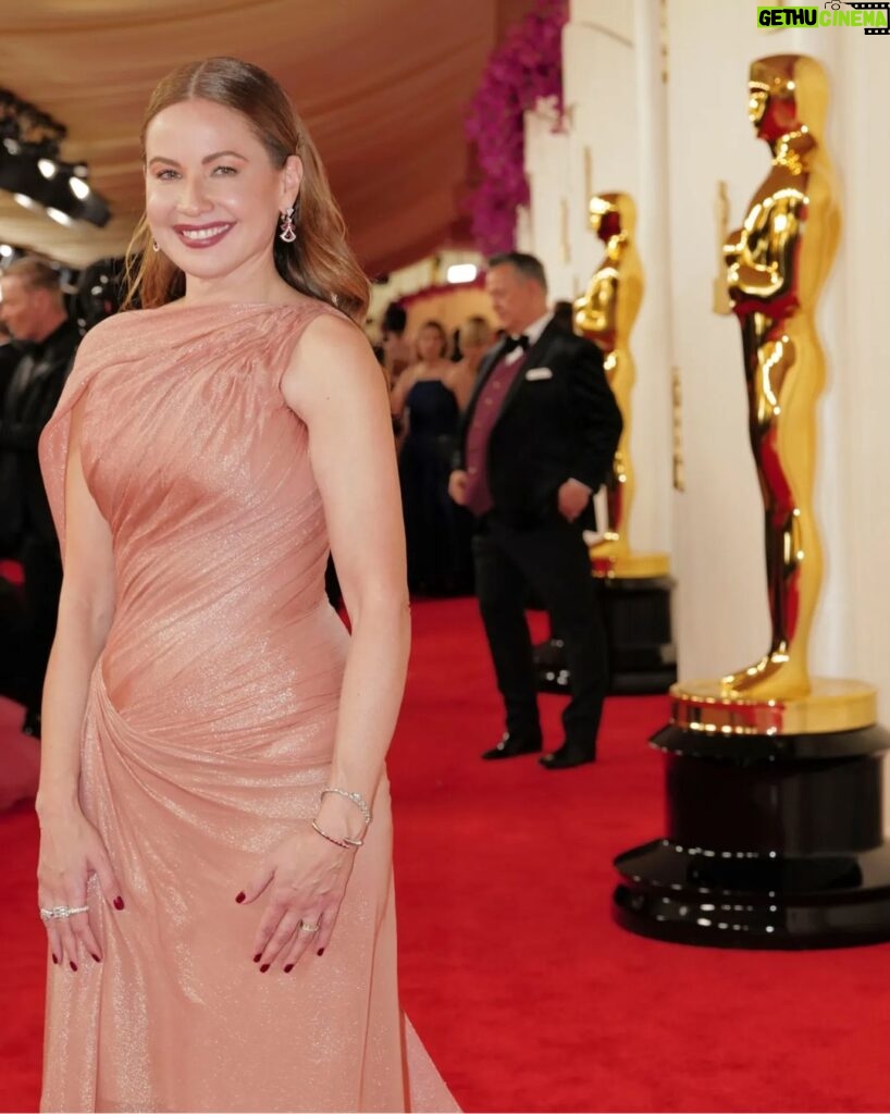 Raya Abirached Instagram - #OscarSunday 🩷🩷🩷🩷 Academy Awards