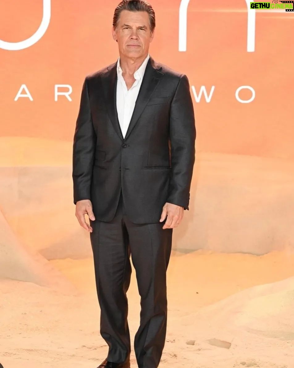 Raya Abirached Instagram - Biggest premiere i have attended in a long time! @dunemovie @warnerbrosme Leicester Square