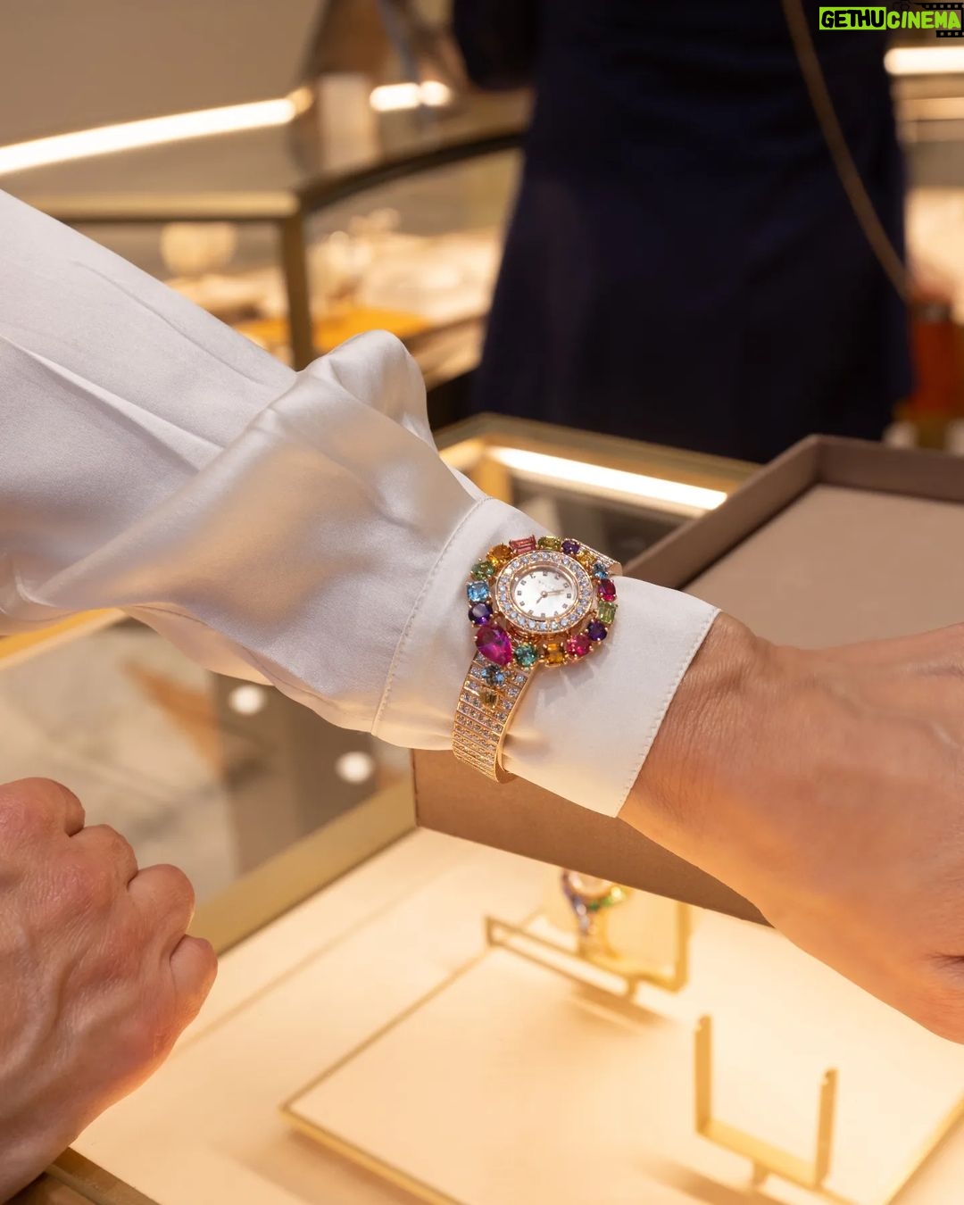 Raya Abirached Instagram - A wonderful day spent with my @bulgari family in Doha to view the most exquisite #highjewelry and #timepieces #dohajeweleryandwatchesexhibition #bulgarihighjewelry @djwe.qa Doha Jewellery & Watches Exhibition