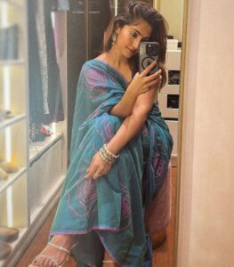 Reba Monica John Instagram - The Colors, the feel, so simple and just the way I like it! Can’t get enough 💕🦋 #sareelove #explorepage #indianwear #cottonsaree #comfortzone