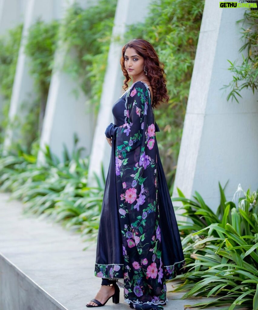 Reba Monica John Instagram - Your girl next door 🫶 Styled by @stylebyannapurna Outfit @anushareddy.couture Hair @prakash_kasara Photography @they_call_me_keshu MU yours truly ⭐️