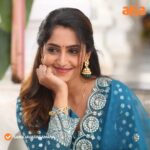 Reba Monica John Instagram - అందం, అభినయం.. అన్నీ కలగలిపితే, అబ్బా ఏమున్నదబ్బా రేబా.😍♥️ #SamajavaragamanaOnAHA Streaming Now @sreevishnu29 @reba_john @ramabbaraju @anilsunkara1 @rajdanda @balajigutta @gopisundar__official @raam_dop @chotakprasad @bhanu.bogavarupu @nandusavirigana @brahma_kadali @hasyamovies @akentsofficial @anilandbhanu @ursvamsishekar @realkhiladiofficial