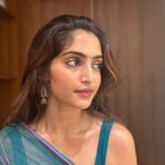 Reba Monica John Instagram – In my soft era 🦋✨

@studiogulabiindia thank you for the most stunning earrings! 🥹

#sareelove #everlasting #comfortzone #explorepage✨ #softaesthetic