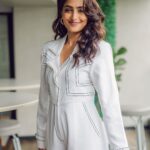 Reba Monica John Instagram - How it began and how it ended 🤓 📸 @revanthtummala Hair @prakash_kasara #smileyouarebeautiful #livelaughlove