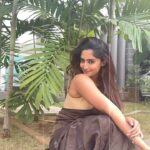 Reba Monica John Instagram - Little things… #reelitfeelit #sareelove #tamilcinema #livelaughlove #homesweethome #happyplace