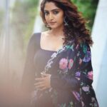 Reba Monica John Instagram - Your girl next door 🫶 Styled by @stylebyannapurna Outfit @anushareddy.couture Hair @prakash_kasara Photography @they_call_me_keshu MU yours truly ⭐️