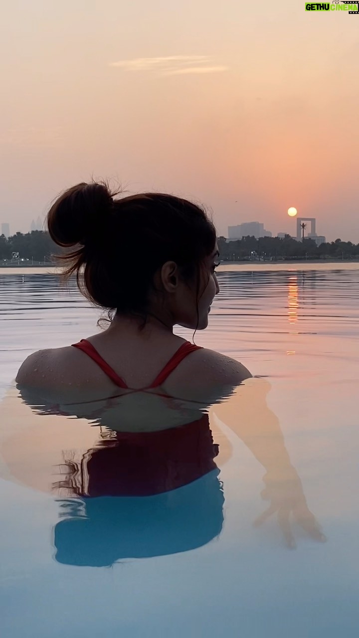 Reba Monica John Instagram - Nothing beats experiencing the beauty of a magical sunset, especially with your family π«Ά all thanks to @pickyourtrail for choosing this gem of a property @parkhyattdubai @dubaicreekresort for me and my family to indulge in π Ohhh and I also tried to capture the sun in the Dubai frame. That was a sight to behold π #breathtakingview #sunsetphotography #mydubai #pickyourtrail #hasslefreeholidays #LetsPYT #parkhyattdubai #DubaiCreekResort Park Hyatt Dubai